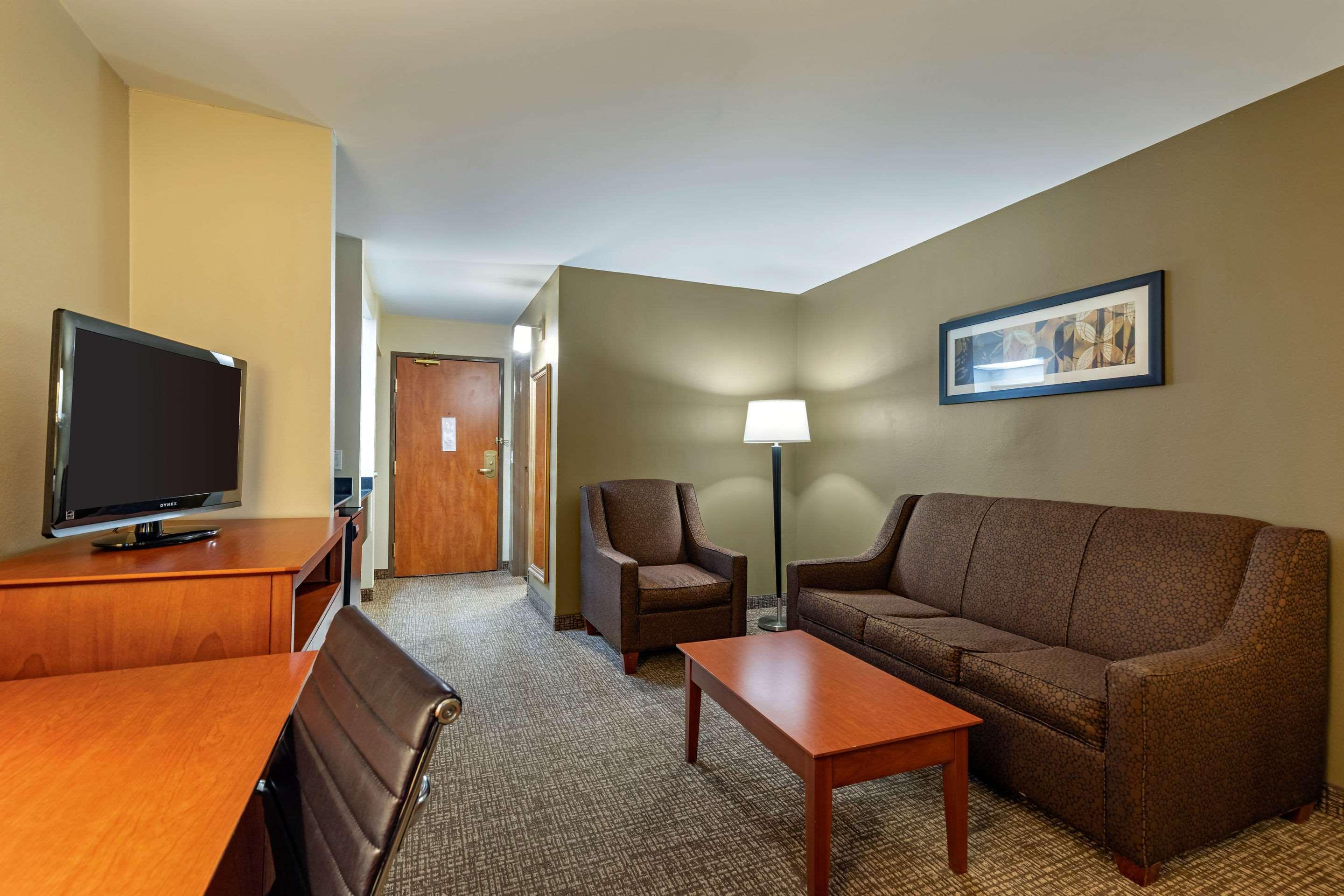 Comfort Suites North Dallas Exterior foto